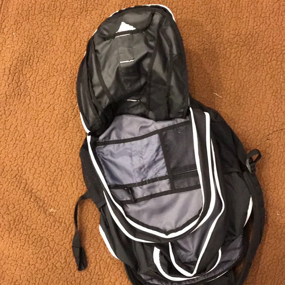 Adidas backpack - Picture 3 of 8